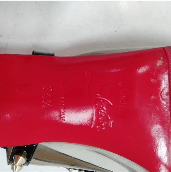 CHRISTIAN LOUBOUTIN Studded White and Gold Women's Heels - Picture 5 of 10